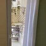 Great Alexander Street, Apartment