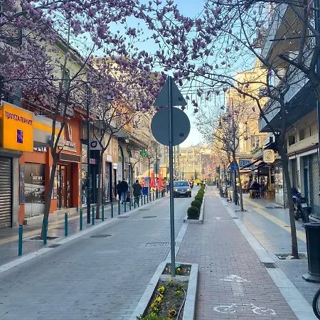 Great Alexander Street, * לריסה