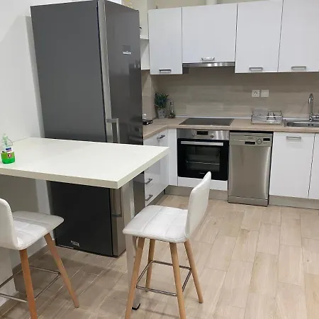 דירה Great Alexander Street, *