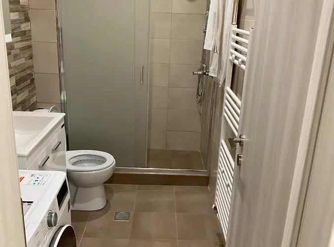 Great Alexander Street,