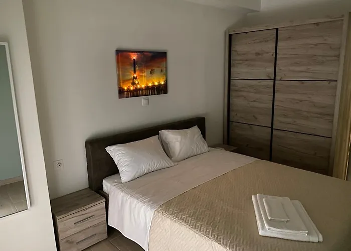 Great Alexander Street, Apartman